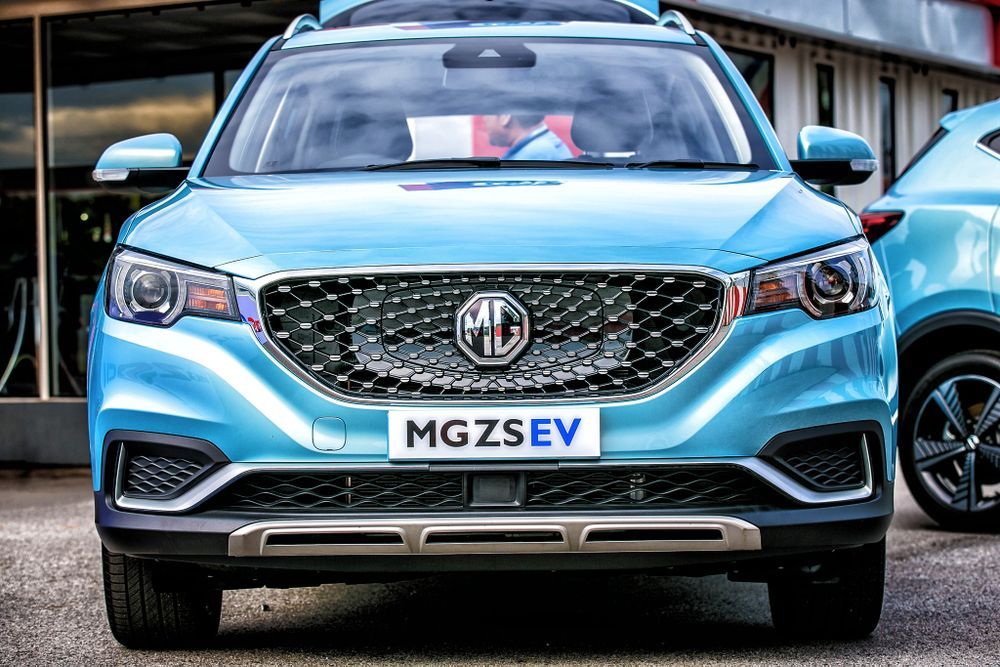 MG ZS EV · 2019 · Синий, заводской внешний вид